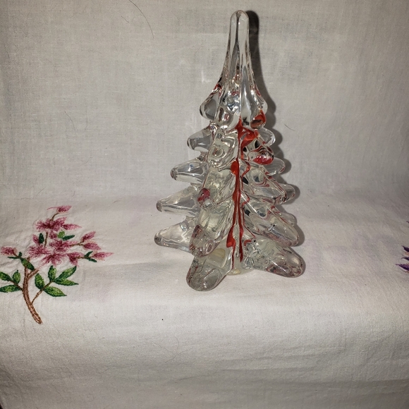 Beautiful Crystal Veritable Glass Christmas Tree - Picture 1 of 5